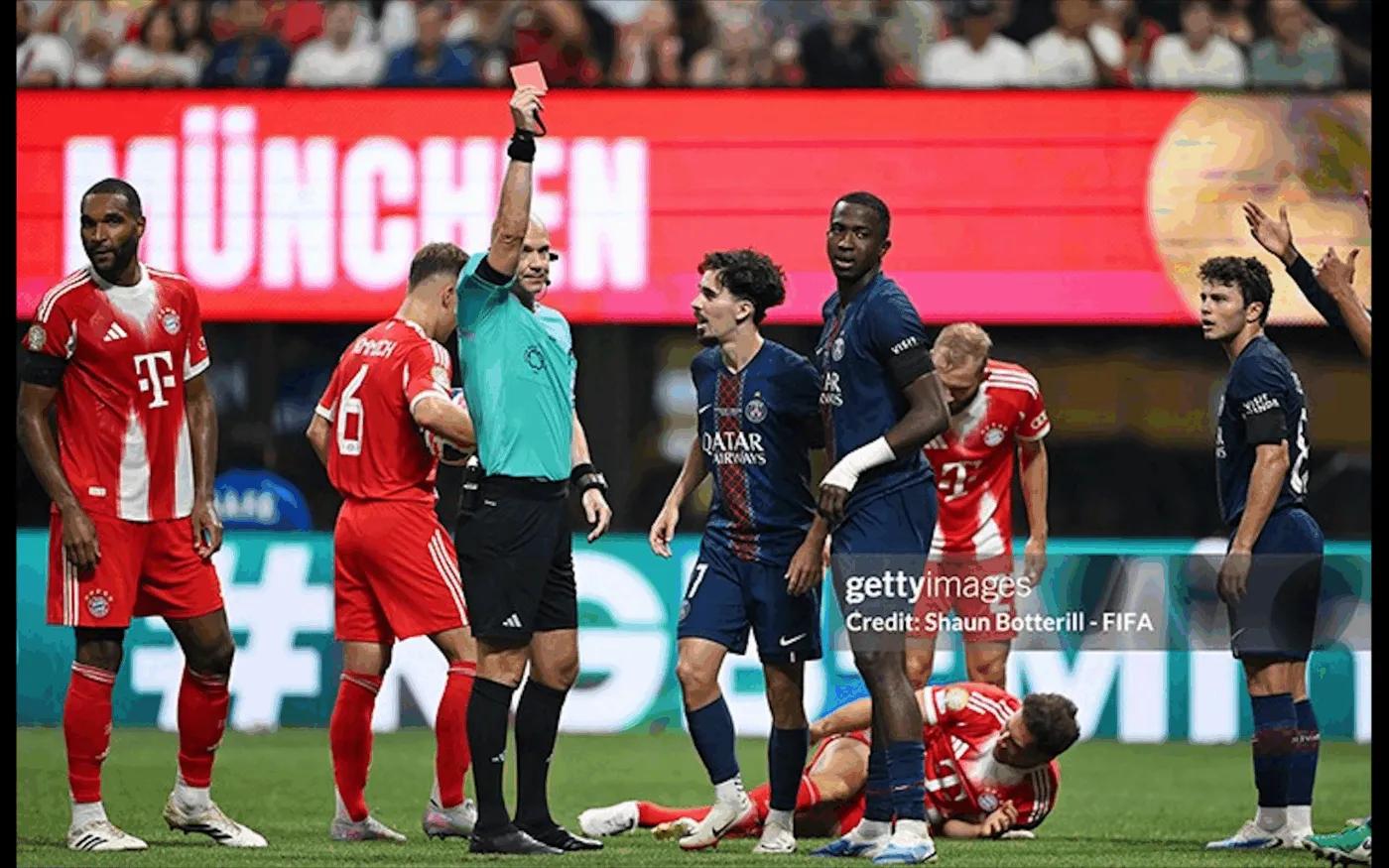 Bản lĩnh nhà vô địch giành chiến thắng với 9 người